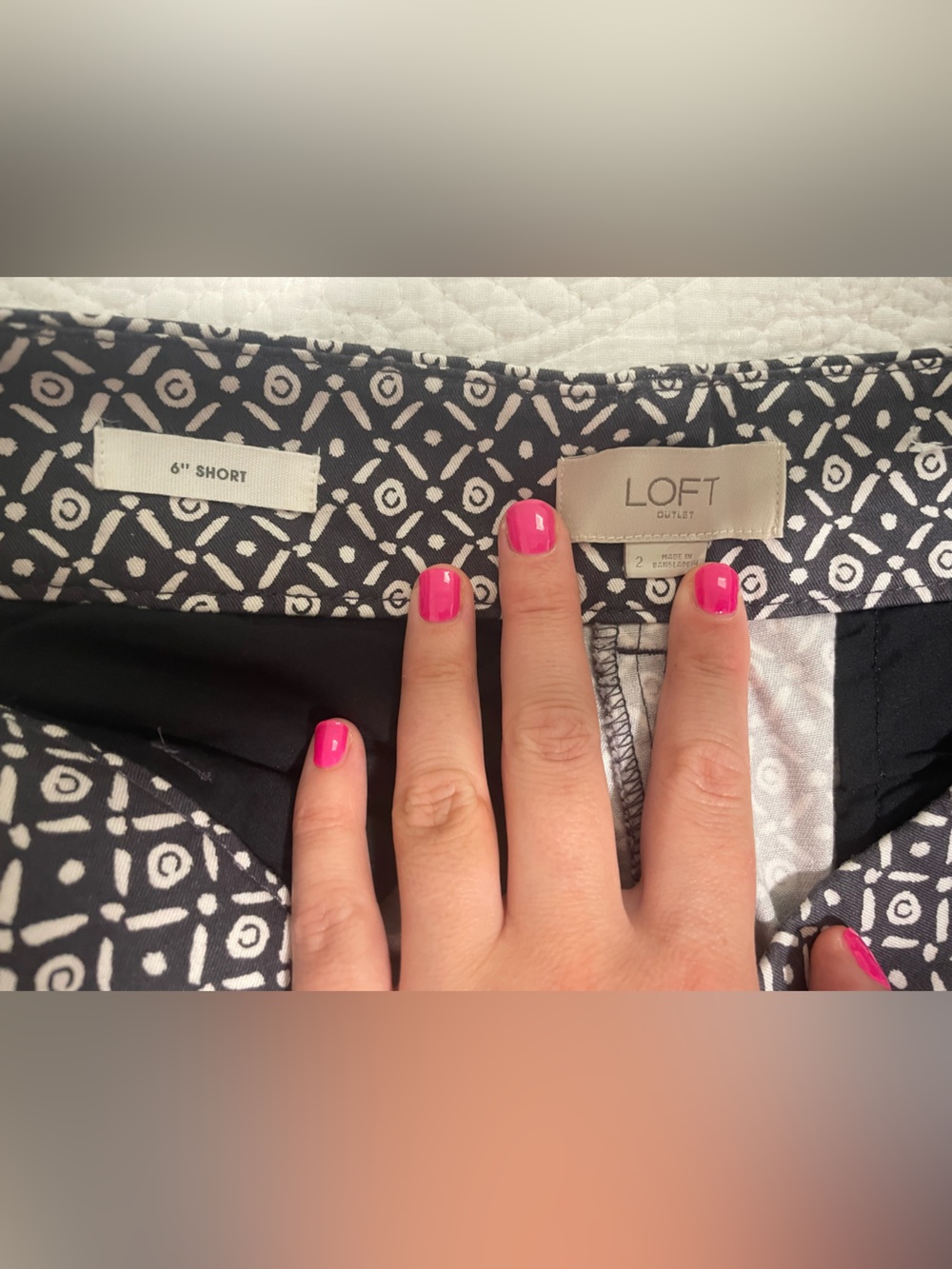 LOFT Geometric Print Women's Shorts - Picture 3 of 3